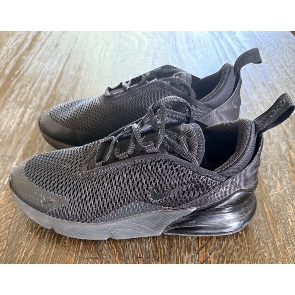 Nike Air Max 270 Kids 3Y Black Sneakers Gym Shoes Active Wear